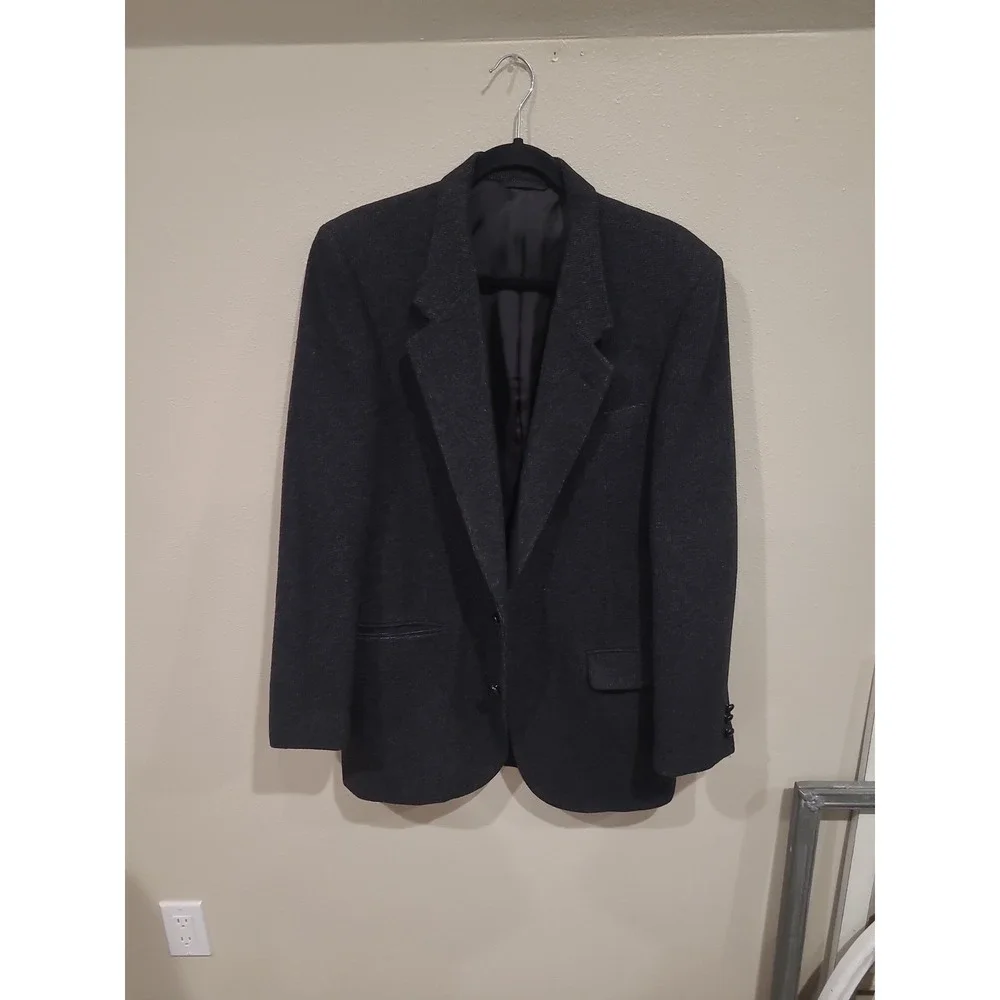 Tailored Camel & Wool blend‎ two button Mens blazer SZ 42L USA made for Shryocks